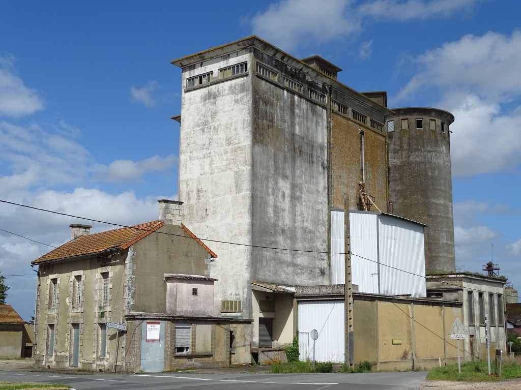 Neuville-de-Poitou